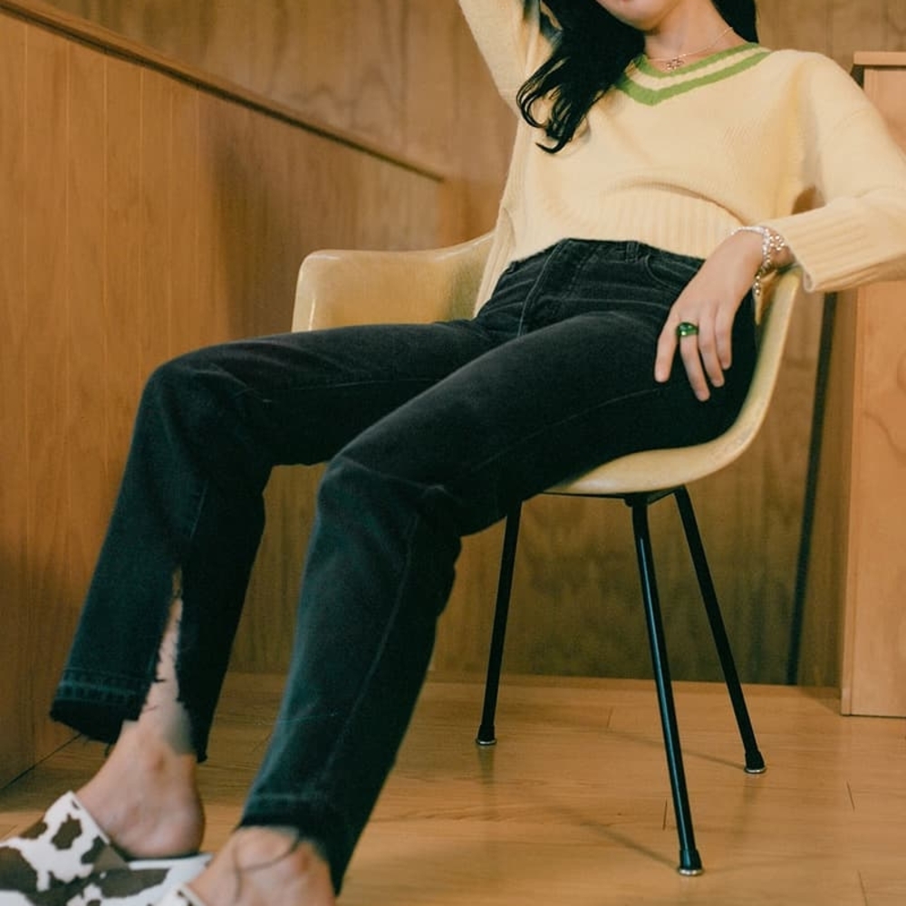 Lisa Says Gah Black Straight Leg Jeans